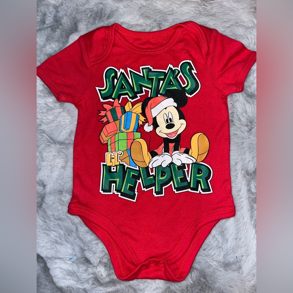 🎅NWOT Mickey “Santa’s Helper” Onesie 🎅